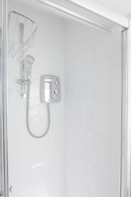 Apartment Private 2 With Kitchenette By Cb No Minimum CBG