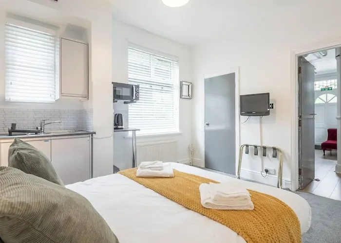 Private Room 2 With Kitchenette By Cb Stays No Minimum Stays